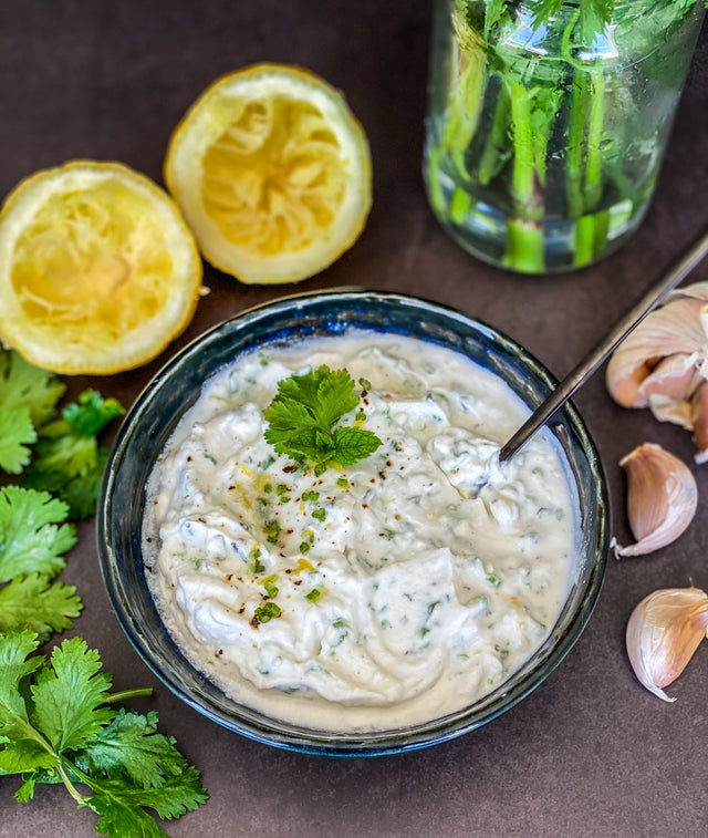 Herby yoghurt sauce